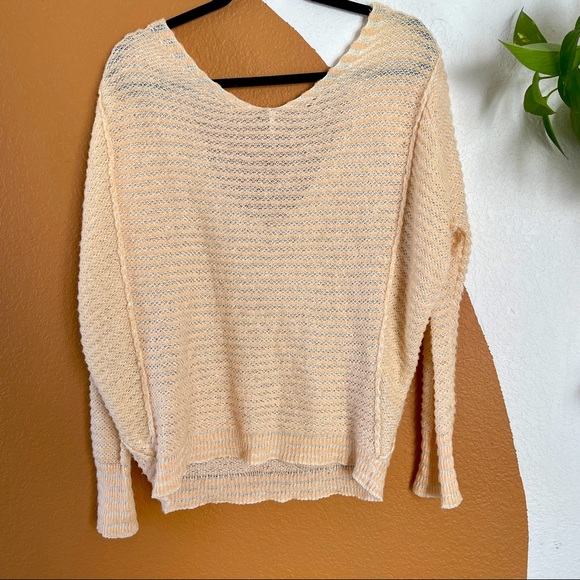 🌸Free People Knit Sweater✨ - Picture 2 of 7